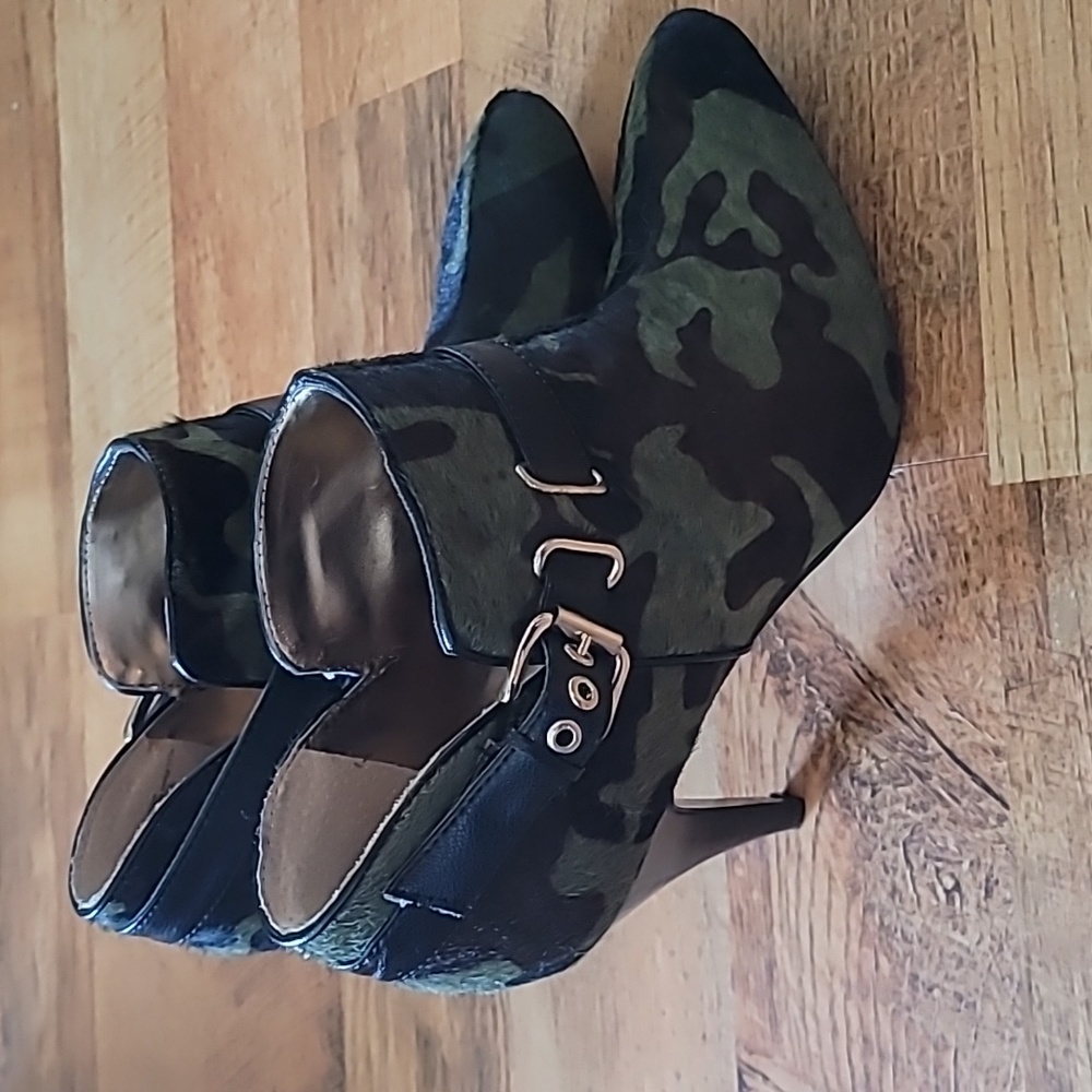 Nine West Sappheir Booties